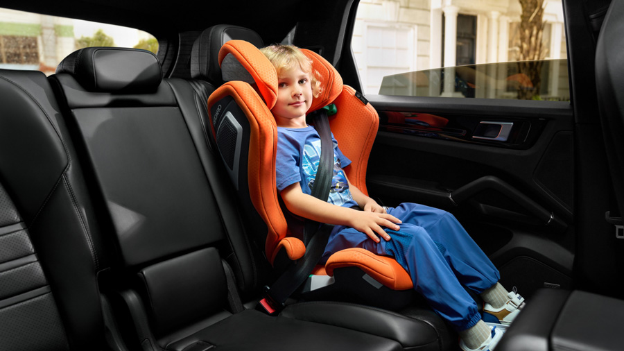 Автокрісло Axion Travel Companion