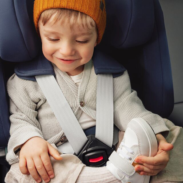 5-точкові ремені безпеки в автокріслі Britax Romer Evolvafix