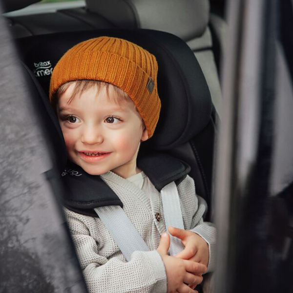 М'які накладки на грудях у автокріслі Britax Romer Evolvafix