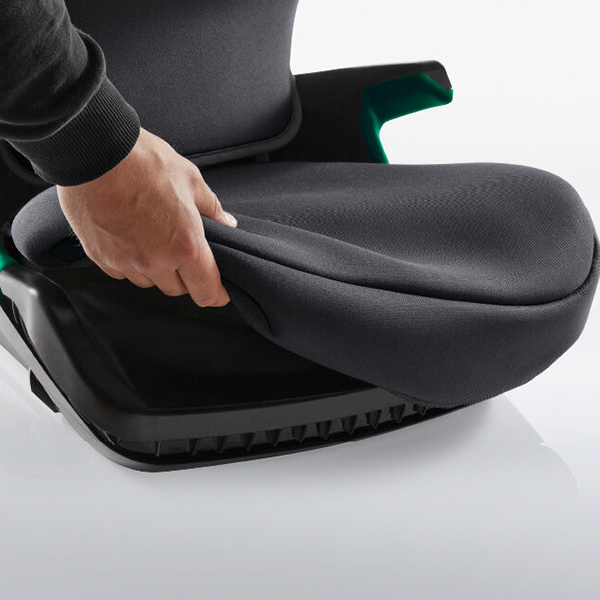 Знімний чохол в автокріслі Britax Romer Hi-Liner