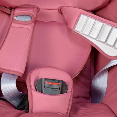 Надійна фіксація автокрісла Britax Römer King II