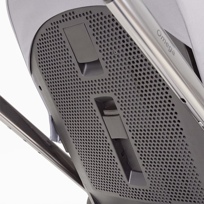 Carrello Omega дитячий візок з ліхтариком